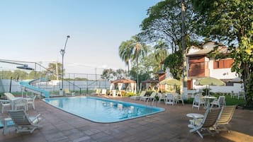 Udendørs pool