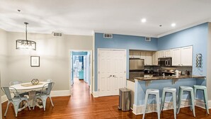 Casa, 2 habitaciones | Cocina privada