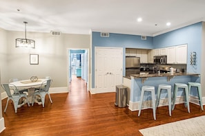 House, 2 Bedrooms | Private kitchen