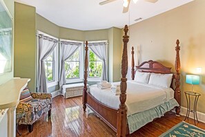 House, 3 Bedrooms | 3 bedrooms - Victorian Harmony by Lucky Savannah (Savannah)