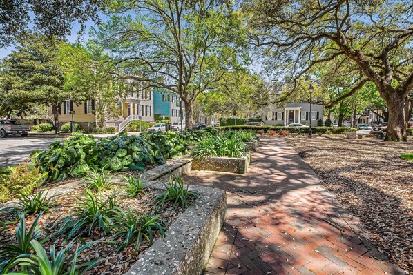 House, 4 Bedrooms | Property grounds