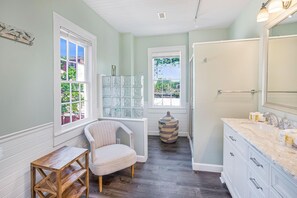 Bathroom - Abe's Abode by Lucky Savannah (Savannah)