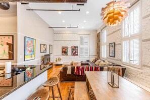 Residenza, 2 camere da letto | Pasti in camera