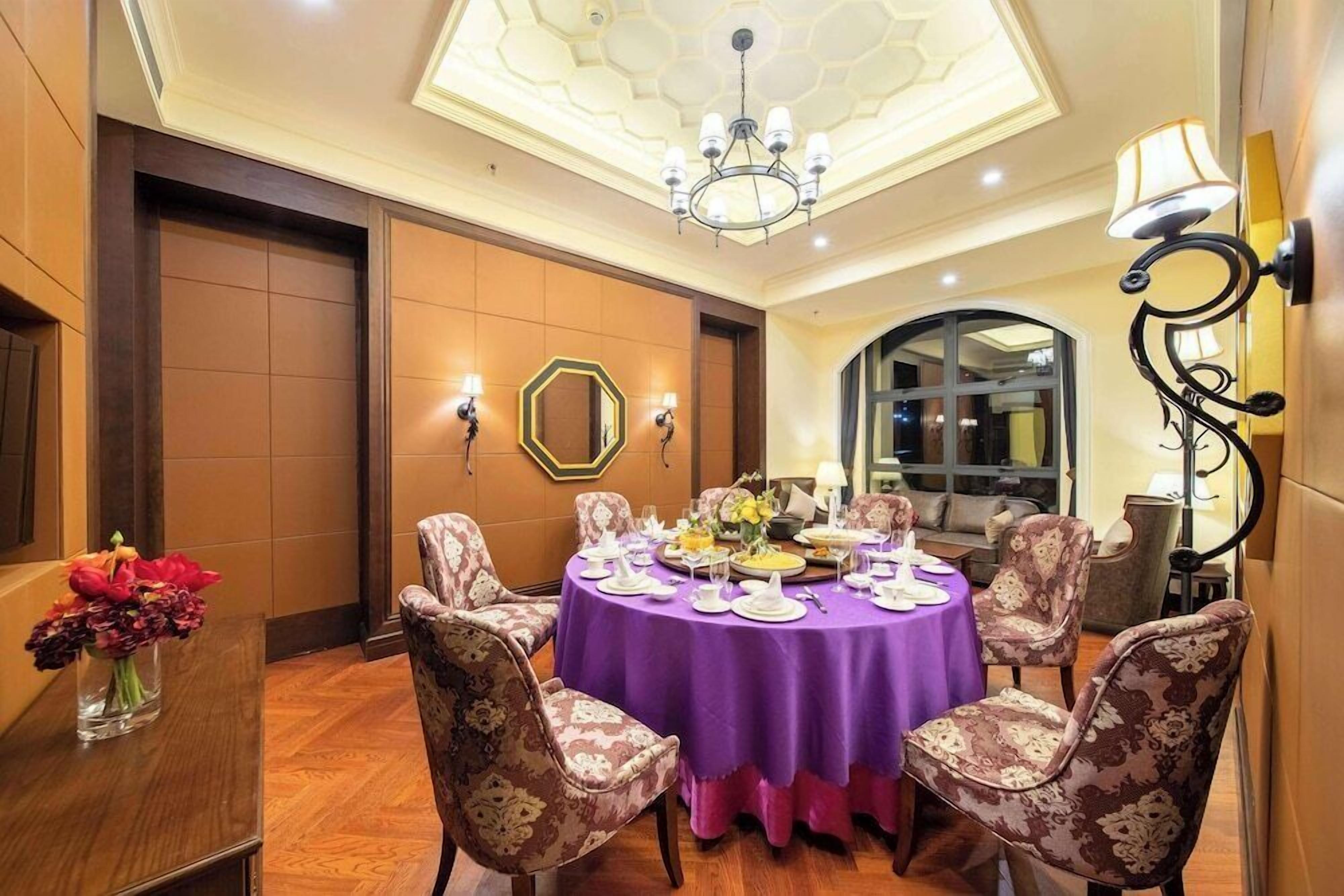 تناول الطعام