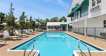 Howard Johnson by Wyndham Ya an Forest Resort