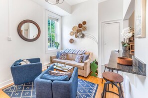 Living room - State Street Escape by Lucky Savannah (Savannah)