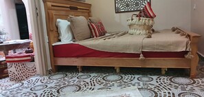 2 chambres, fer et planche à repasser, accès à Internet