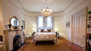 1 bedroom - Wilkes House by Lucky Savannah (Savannah)