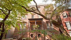 Exterior - Wilkes House by Lucky Savannah (Savannah)