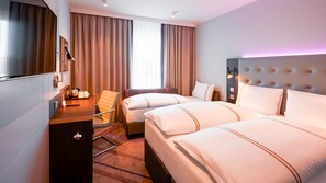 Triple Room | Soundproofing, free WiFi