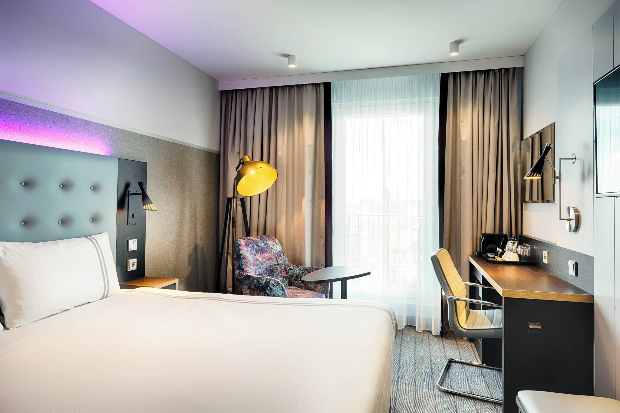 Superior Double Room | Soundproofing, free WiFi, bed sheets