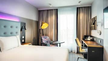 Superior Double Room | Soundproofing, free WiFi, bed sheets