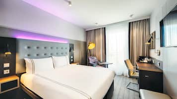 Superior Double Room | Soundproofing, free WiFi, bed sheets