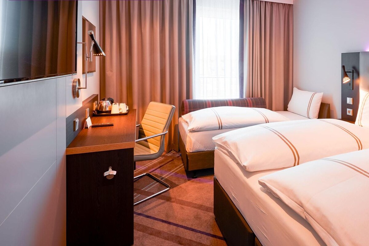 Triple Room | Soundproofing, WiFi (free), bed sheets