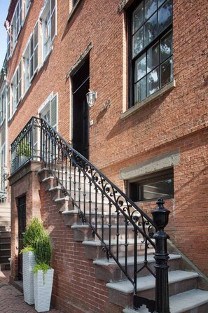 Apartment, 2 Bedrooms | Exterior