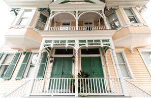 House, 2 Bedrooms | Exterior