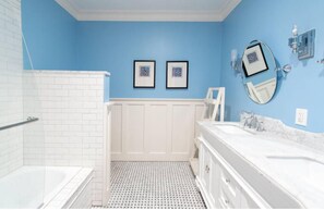 Bathroom - Harper House Too (Savannah)
