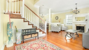 Living room - Mandy's Veranda by Lucky Savannah (Savannah)