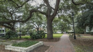 House, 2 Bedrooms | Property grounds - Harper House by Lucky Savannah (Savannah)
