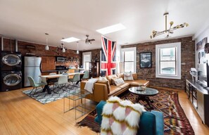 콘도, 침실 2개 | 거실