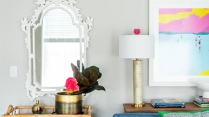 2 bedrooms, bed sheets - Chic Savannah Hideaway by Lucky Savannah (Savannah)