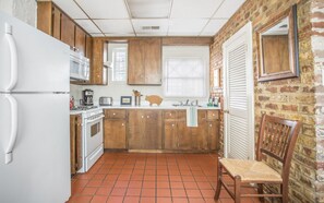 Condo, 1 Bedroom | Private kitchen