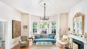 Unclassified image, 5 of 56, button - Queen Anne Manor by Lucky Savannah (Savannah)