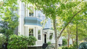 Unclassified image, 2 of 56, button - Queen Anne Manor by Lucky Savannah (Savannah)