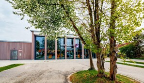 Exterior - Premier Inn München Airport Süd (Hallbergmoos)