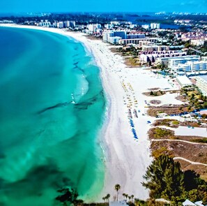 Beach - Cozy Waterfront Hotel Room (Sarasota)