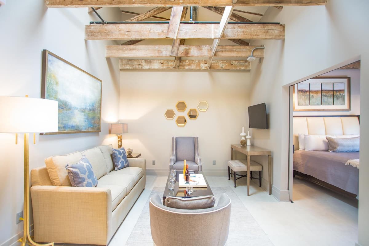 Apartment, 2 Bedrooms | Living room