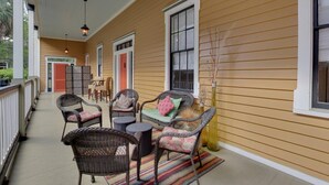 House, 3 Bedrooms | Terrace/patio - The Victorian Porch (Savannah)