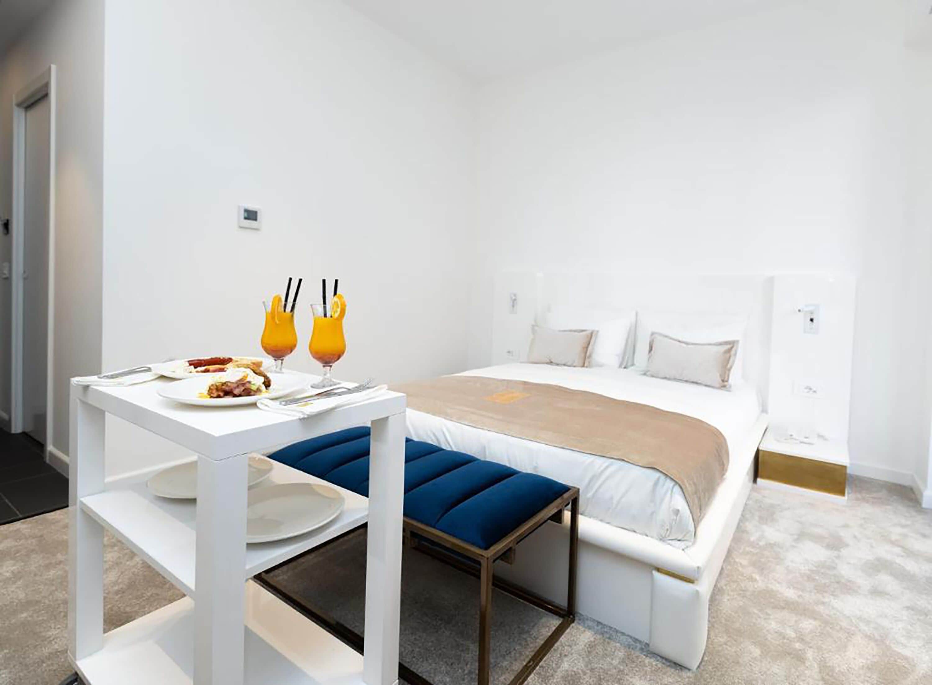 Dobbeltrom – standard | Lydisolert, sengetøy og rullestolvennlig