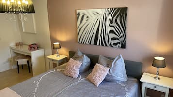 Basic House | 2 bedrooms, individually furnished, iron/ironing board, free WiFi