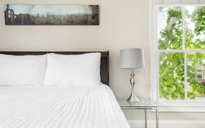 Condo, 1 Queen Bed - Perch on Perry by Lucky Savannah (Savannah)