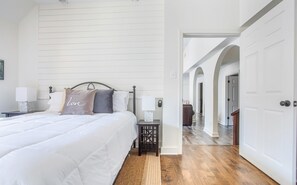 Condo, 4 Bedrooms | 4 bedrooms - Telfair Loft by Lucky Savannah (Savannah)