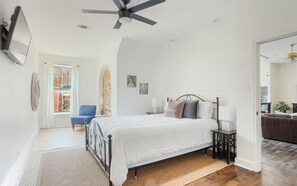Condo, 4 Bedrooms | 4 bedrooms - Telfair Loft by Lucky Savannah (Savannah)