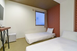 Zweibettzimmer im japanischen Stil , 2 Einzelbetten | Essbereich im Zimmer