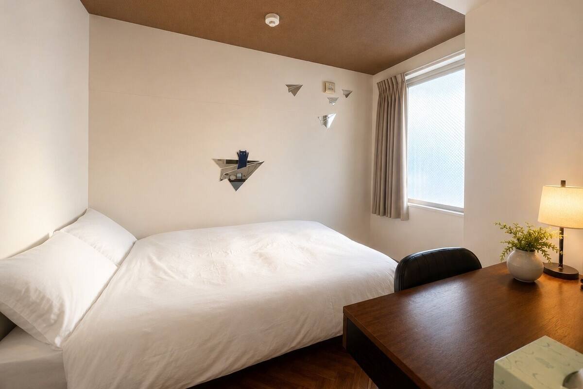 Habitación estándar doble de uso individual | Cortinas opacas, tabla de planchar con plancha, wifi gratis