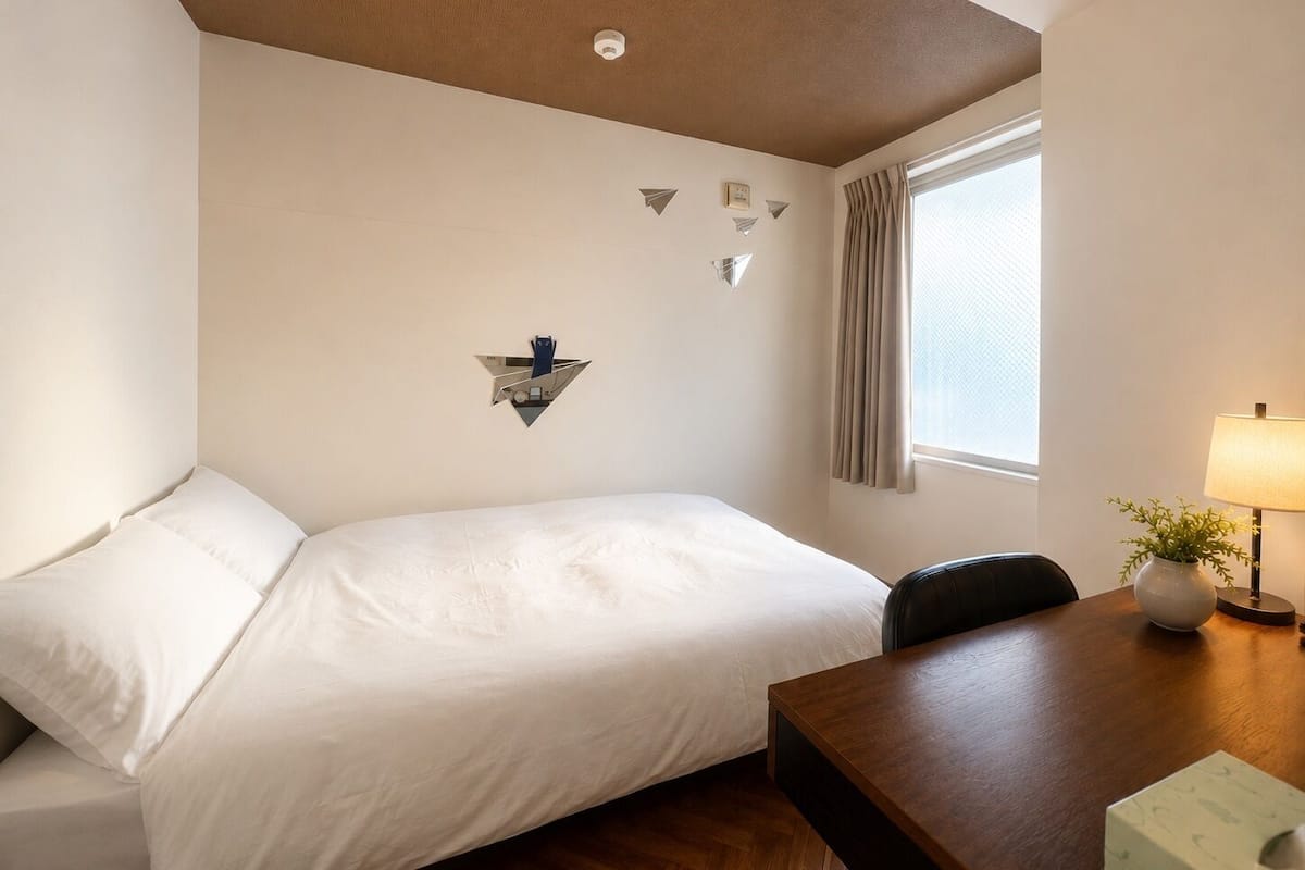 Habitación estándar doble de uso individual | Cortinas opacas, tabla de planchar con plancha, wifi gratis