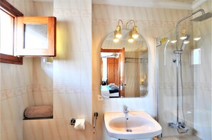 Hair dryer, towels, toilet paper