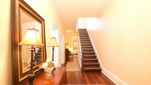 Unclassified image, 2 of 15, button - Mayor's Quarters by Lucky Savannah (Savannah)