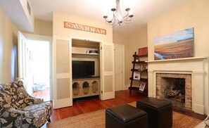 Interior - Oglethorpe Main House by Lucky Savannah (Savannah)