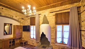 Soundproofing - Hotel Praga (Gjirokastër)
