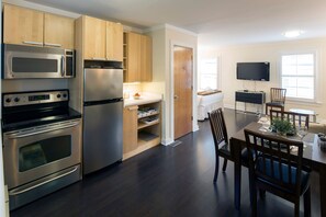 Appart'hôtel, 1 grand lit | Cuisine privée