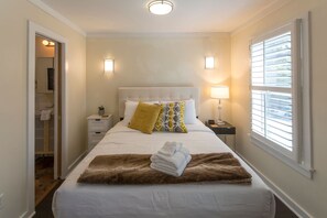 Condo, 1 Queen Bed - Villa on Broughton Carriage by Lucky Savannah (Savannah)