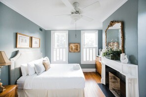 Villa, 2 Bedrooms | 2 bedrooms - Rainbow Row at Washington Square by Lucky Savannah (Savannah)