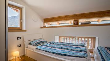 3 quartos, Wi-Fi de cortesia, roupa de cama