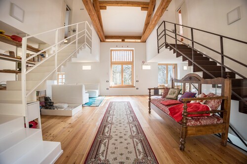 Ferienwohnung "Villa Iagra" mit Seeblick, Garten & WLAN