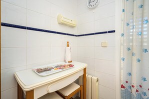 Interior - Apartment 'Alborada Golf  1A' with Terrace, Shared Pool & Wi-Fi (Alfaz del Pi)